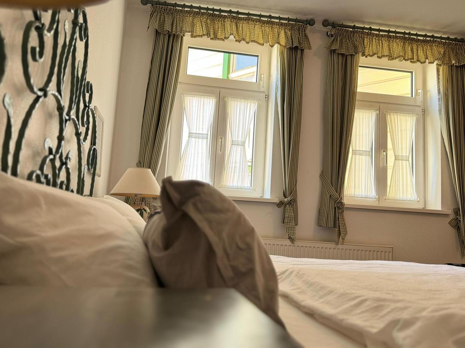 Hotel Garni Zur Post 韦尼格罗德 外观 照片