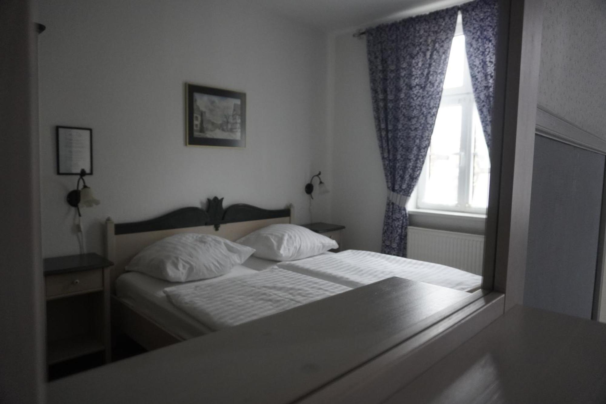 Hotel Garni Zur Post 韦尼格罗德 外观 照片