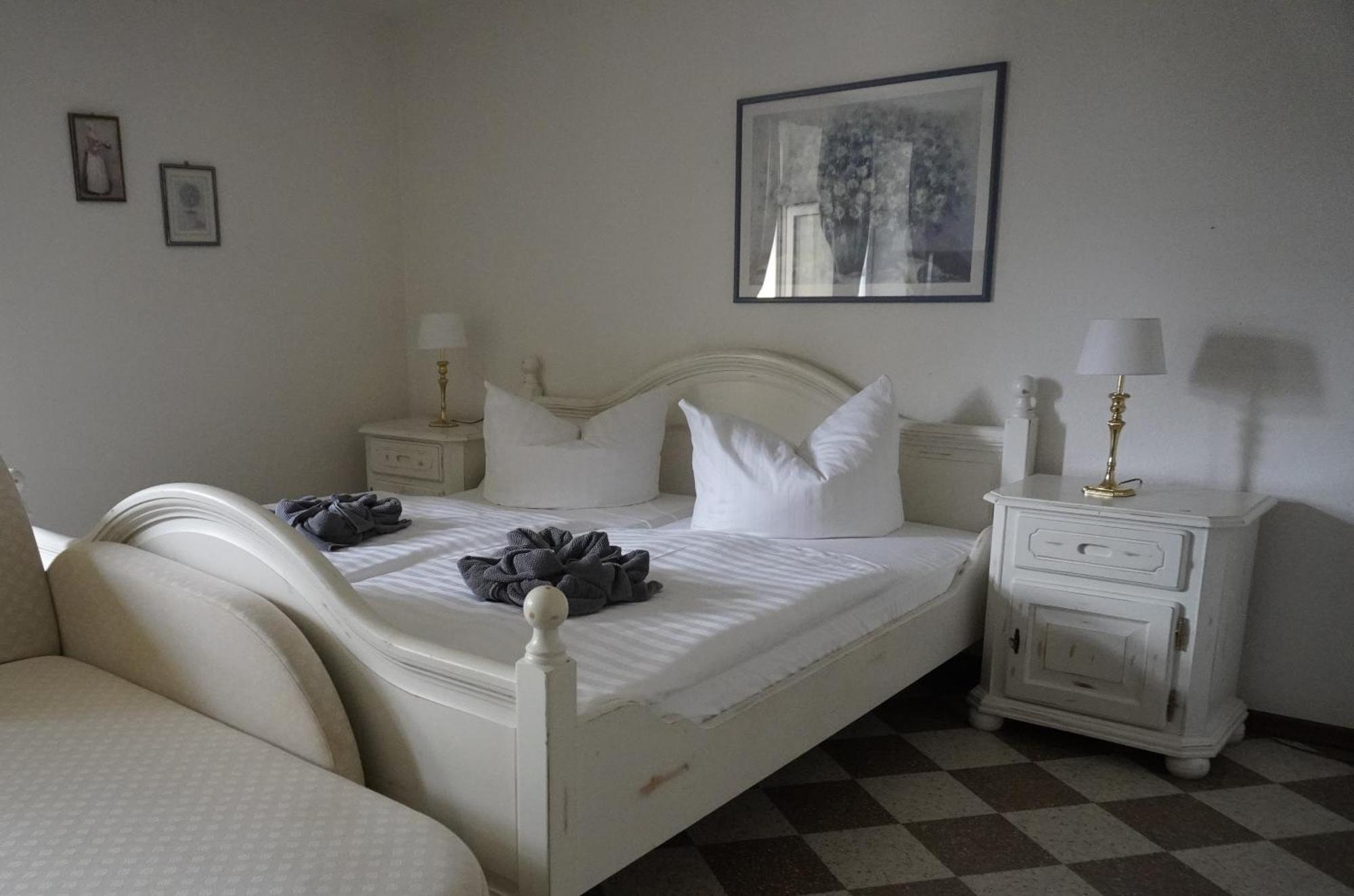 Hotel Garni Zur Post 韦尼格罗德 外观 照片