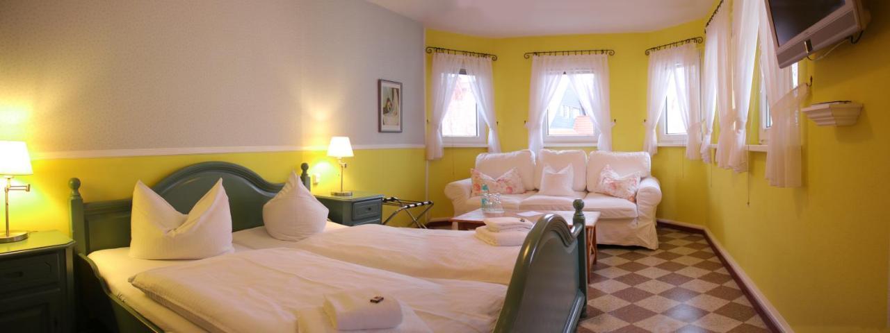 Hotel Garni Zur Post 韦尼格罗德 外观 照片